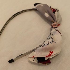 Genuine Henri Bendel’s headband